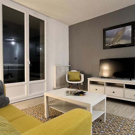 شقة Joli T2 Lumineux Avec Balcon Et Wifi - Proche Cv آيكس أومبروفينس المظهر الخارجي الصورة
