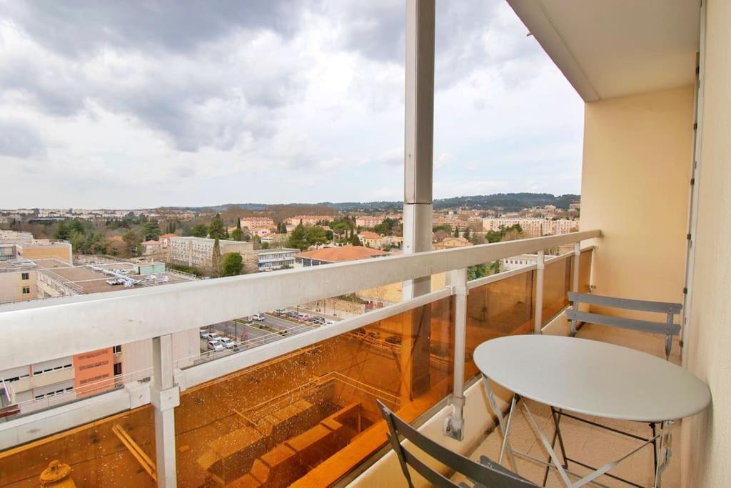 شقة Joli T2 Lumineux Avec Balcon Et Wifi - Proche Cv آيكس أومبروفينس المظهر الخارجي الصورة